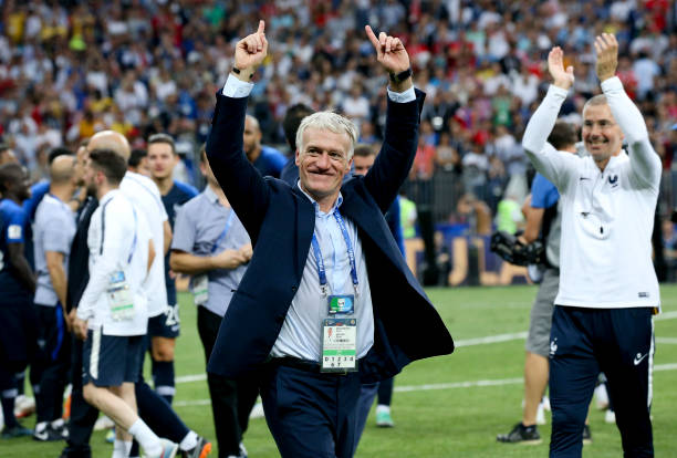 借助数字媒 借助数字媒